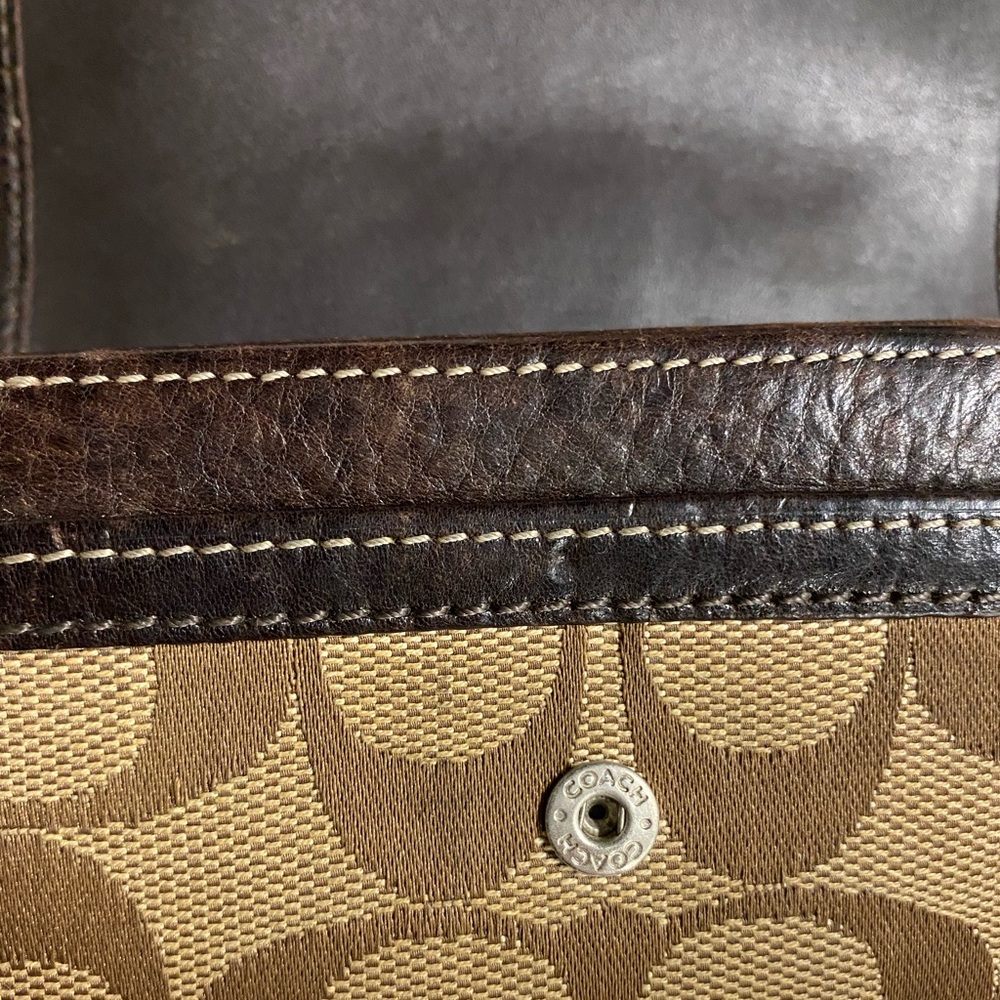 Coach Wallet - Picture 5 of 8